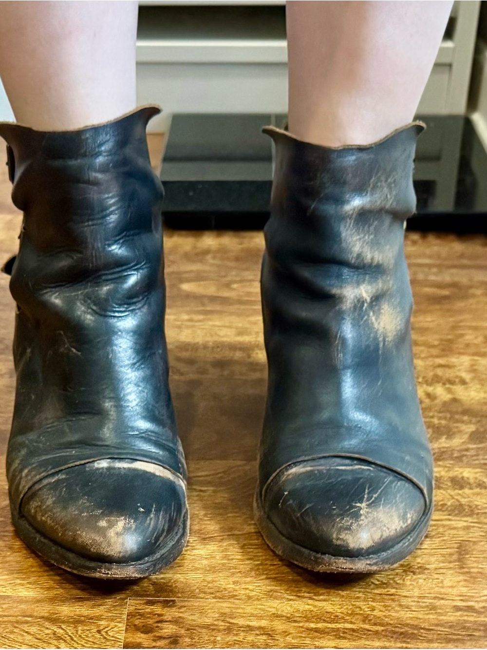 FreeBird Women's Brown distressed leather Booties